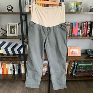 GAP • Maternity Best Girlfriend Full Panel Green Pants